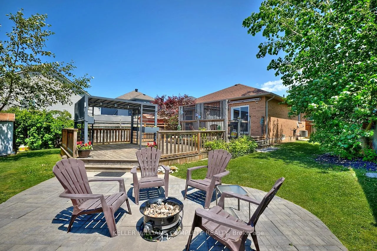Photo 8 of 4528 Frances Crescent, Lincoln, Beamsville — HOMEH