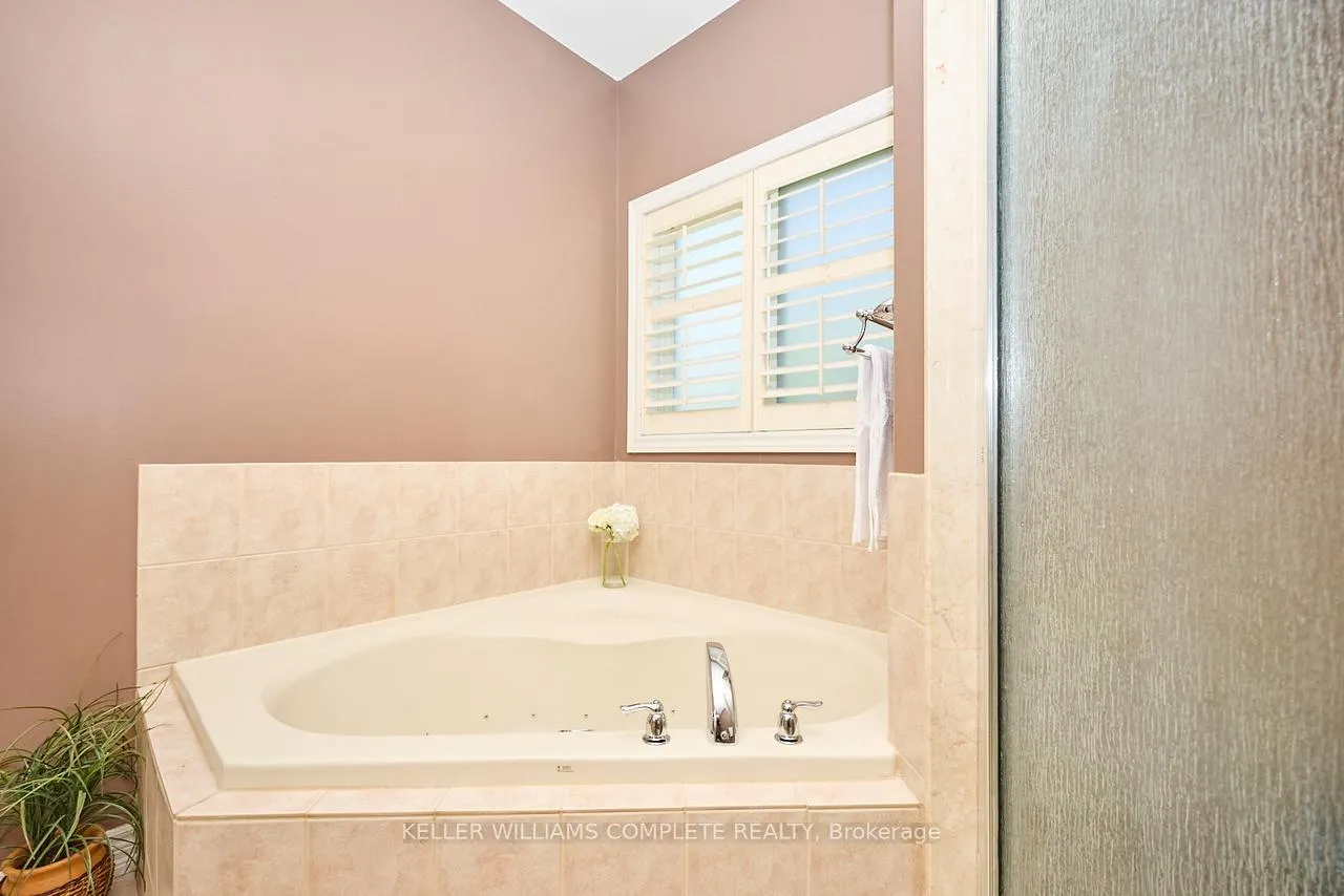 Photo 23 of 4528 Frances Crescent, Lincoln, Beamsville — HOMEH