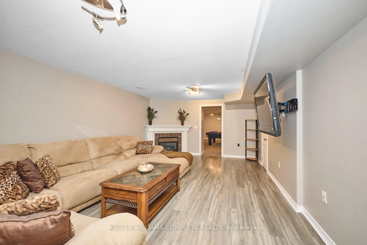 Photo 24 of 4528 Frances Crescent, Lincoln, Beamsville — HOMEH