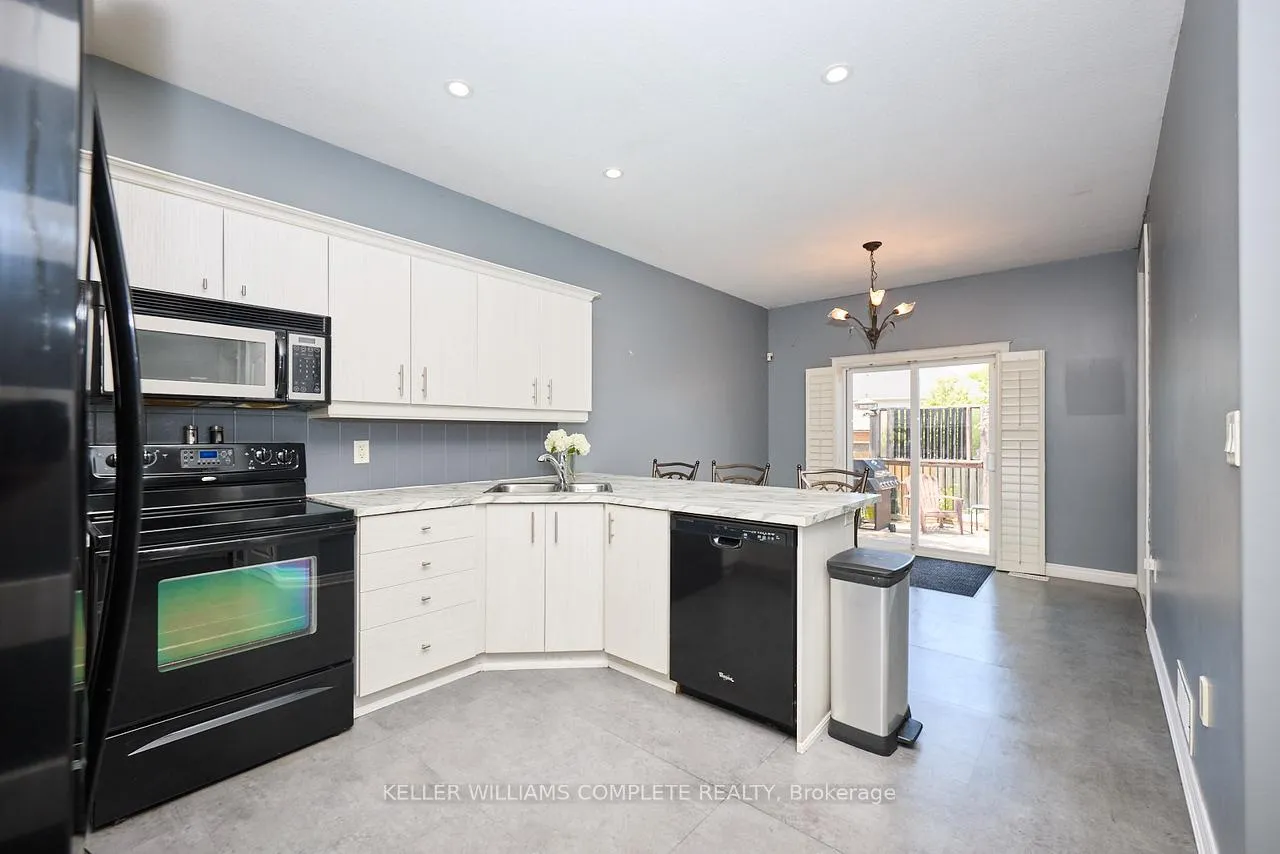 Photo 27 of 4528 Frances Crescent, Lincoln, Beamsville — HOMEH