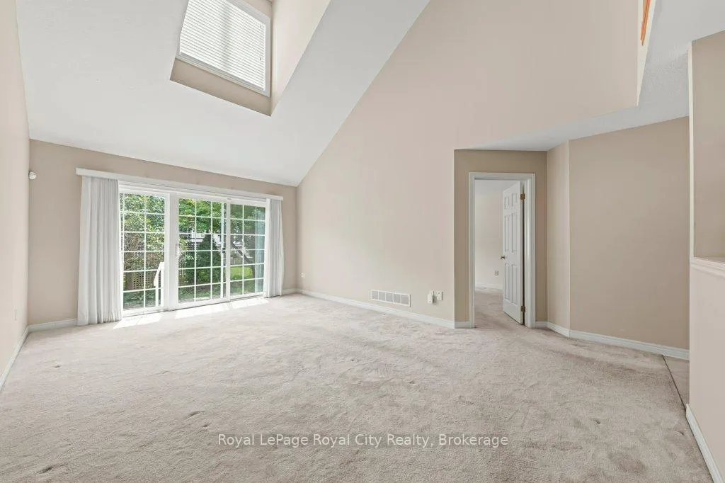 Photo 3 of 119 McArthur Crescent, Guelph, Pineridge/Westminster Woods — HOMEH