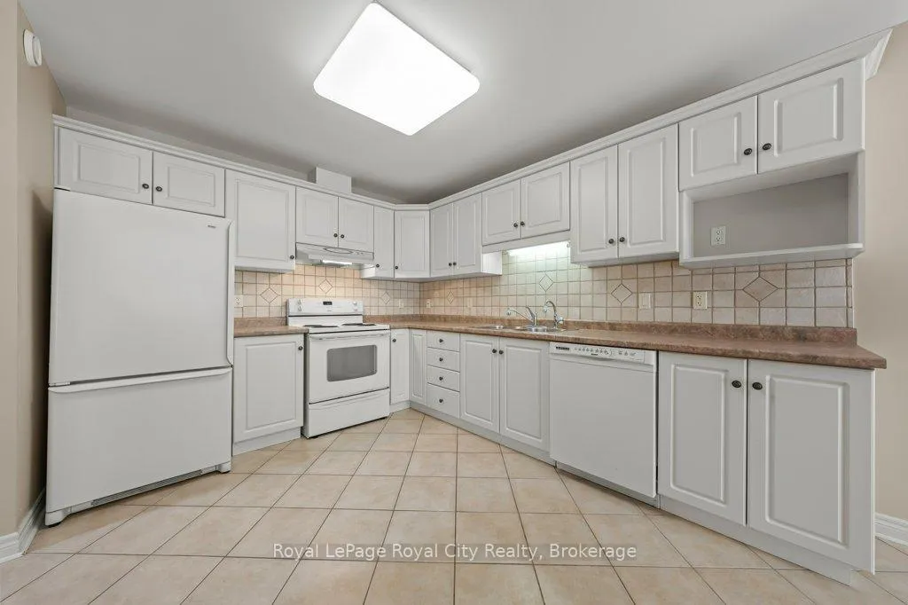 Photo 6 of 119 McArthur Crescent, Guelph, Pineridge/Westminster Woods — HOMEH