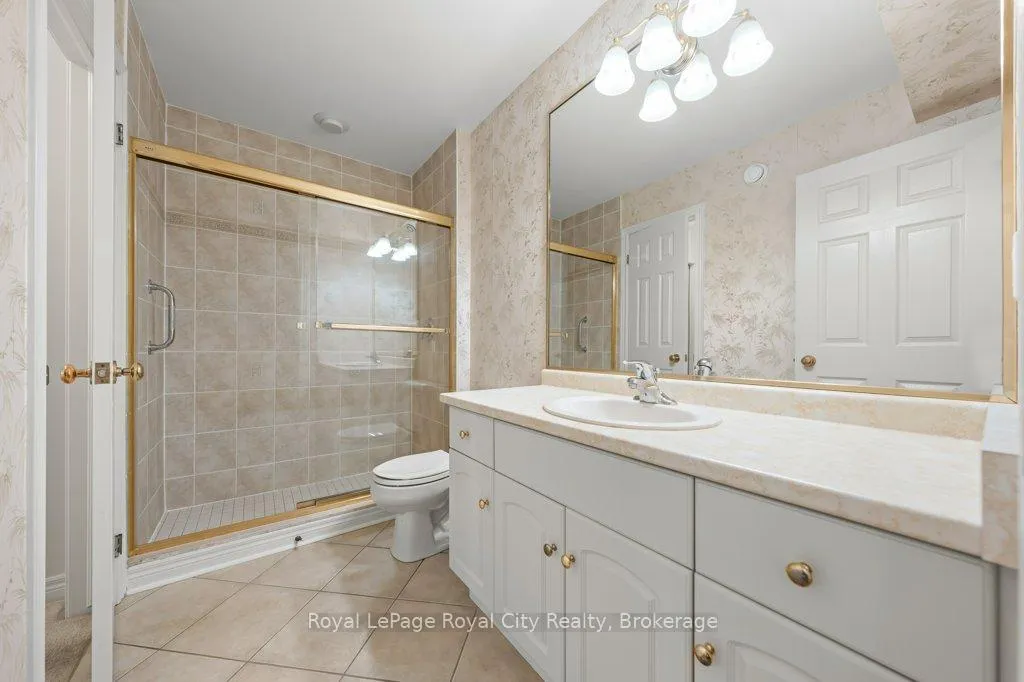 Photo 9 of 119 McArthur Crescent, Guelph, Pineridge/Westminster Woods — HOMEH