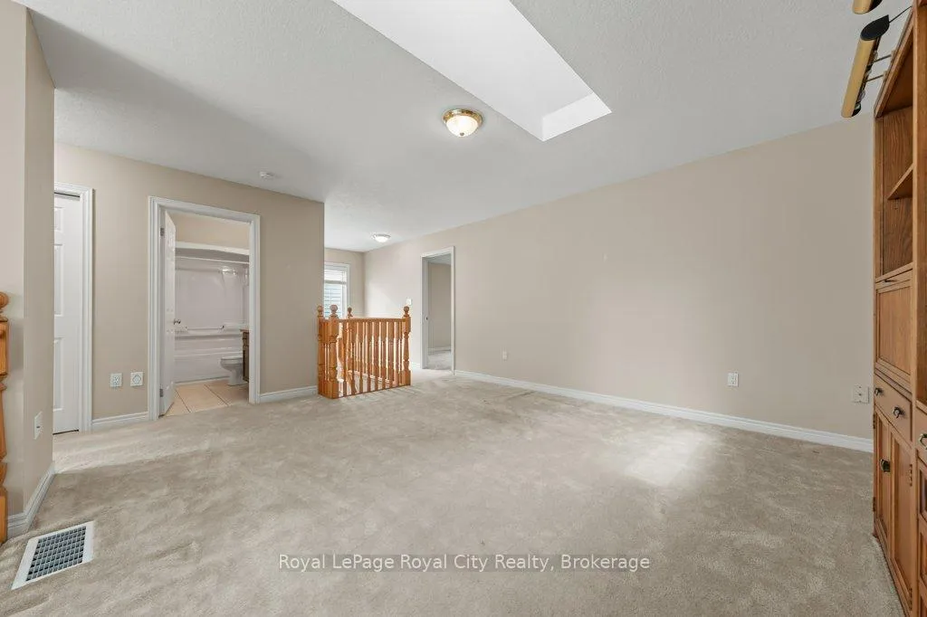Photo 13 of 119 McArthur Crescent, Guelph, Pineridge/Westminster Woods — HOMEH