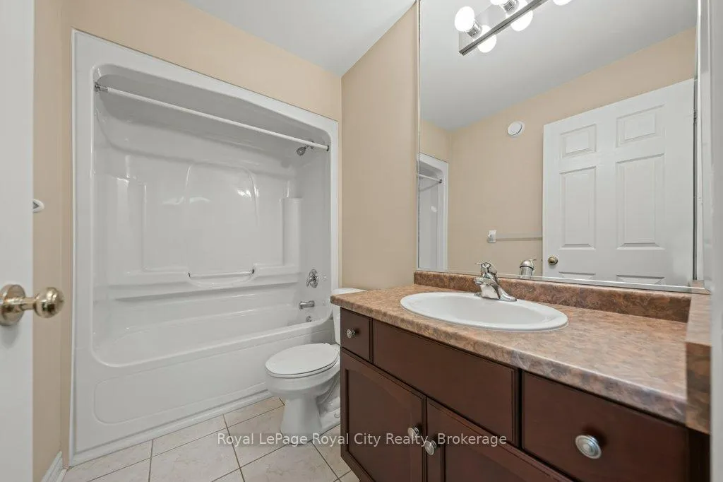 Photo 16 of 119 McArthur Crescent, Guelph, Pineridge/Westminster Woods — HOMEH