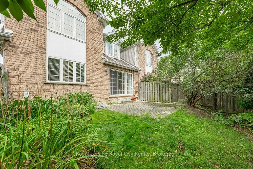Photo 18 of 119 McArthur Crescent, Guelph, Pineridge/Westminster Woods — HOMEH