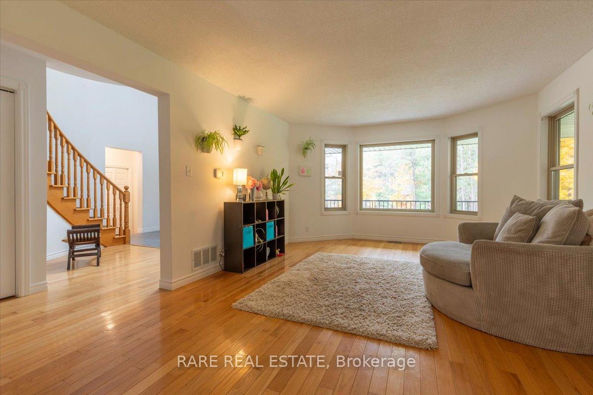 Photo 5 of 21 Fawn Crescent, Clearview, Rural Clearview — HOMEH