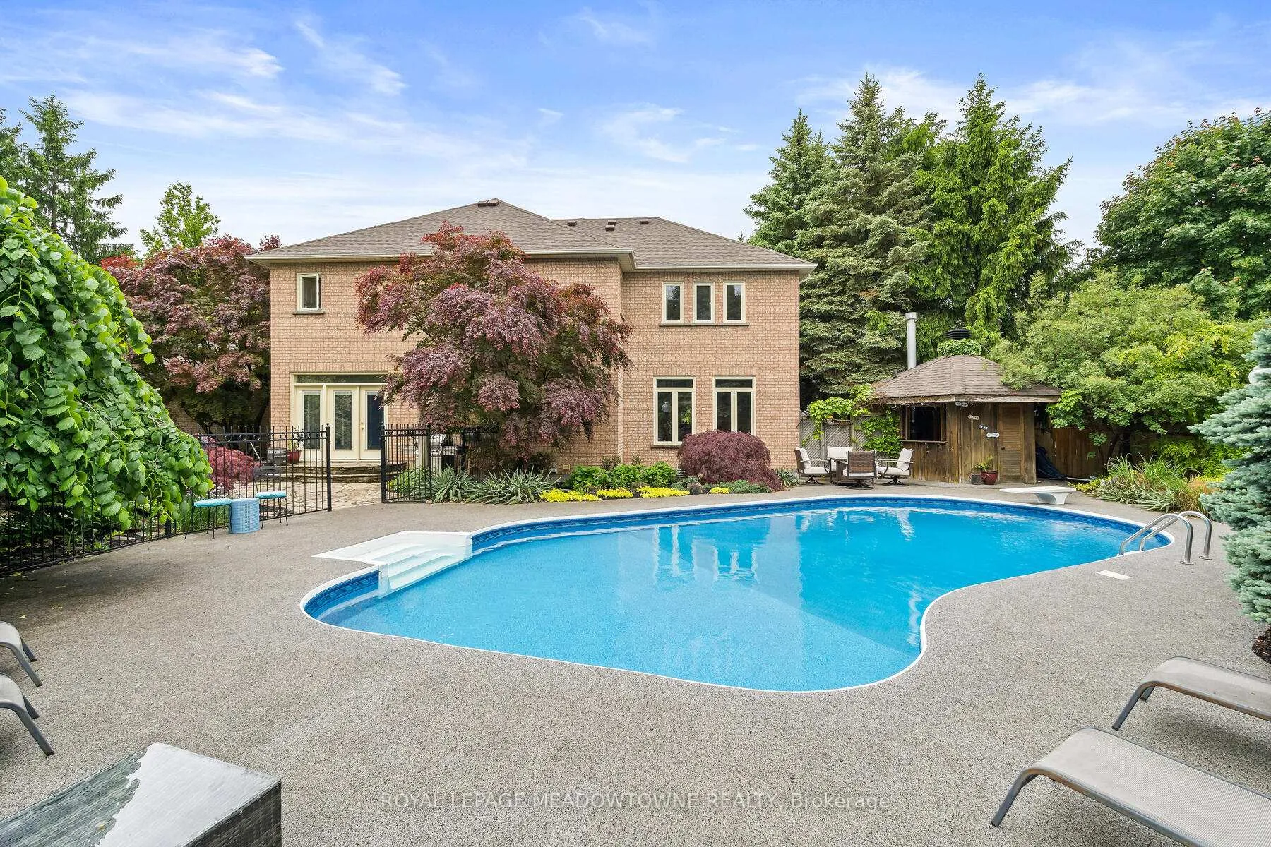 Photo 49 of 3 Thomas Court, Halton Hills, Georgetown — HOMEH