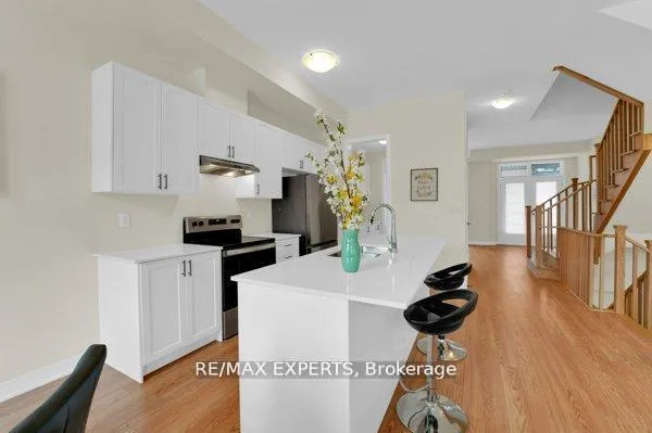 Photo 17 of 87 De La Roche Drive N, Vaughan, Vellore Village — HOMEH