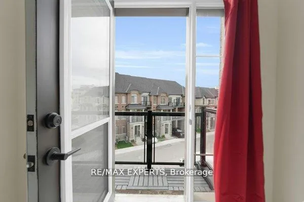 Photo 42 of 87 De La Roche Drive N, Vaughan, Vellore Village — HOMEH