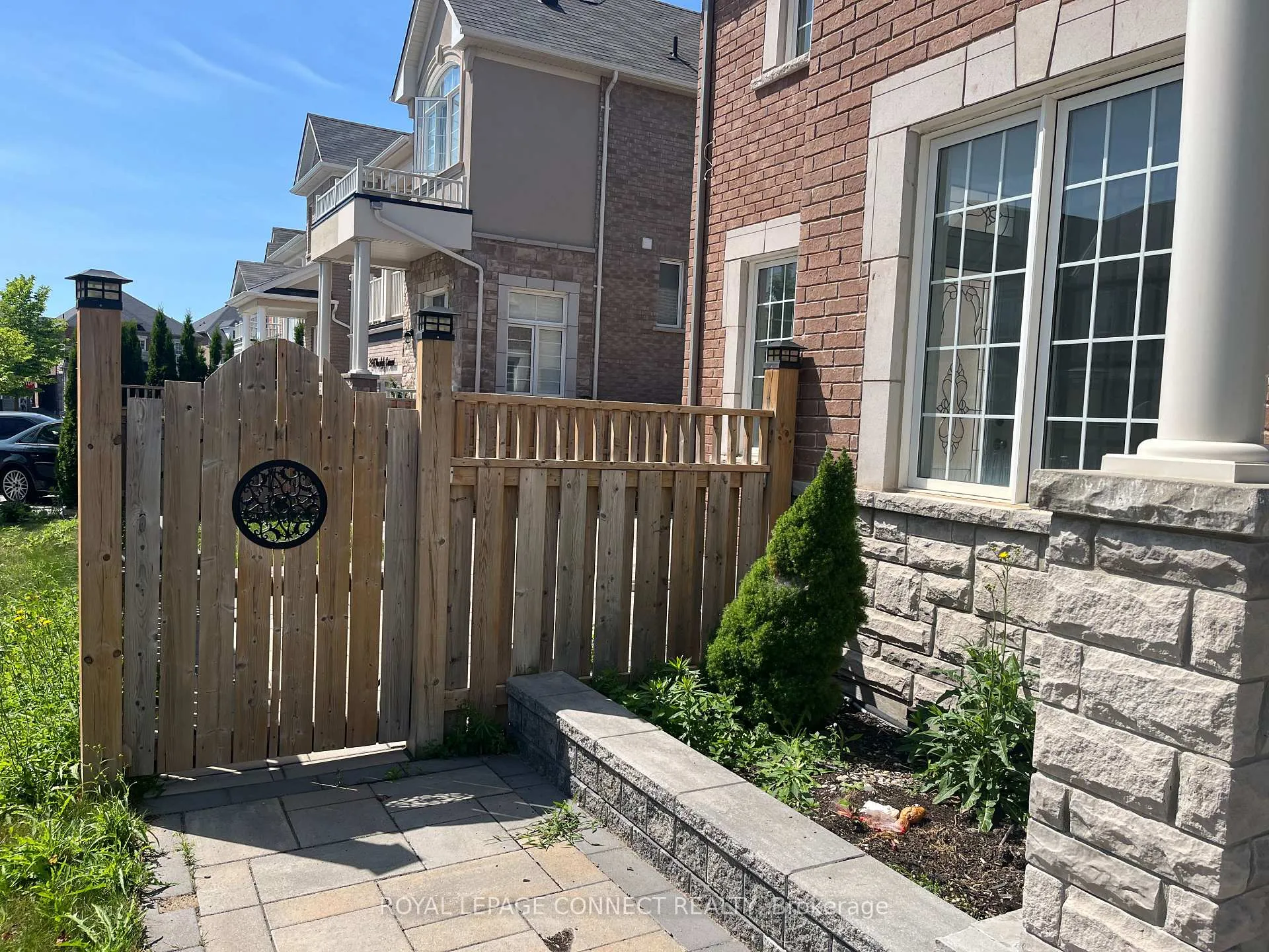 Photo 10 of 2427 Moonlight Crescent, Pickering, Rural Pickering — HOMEH