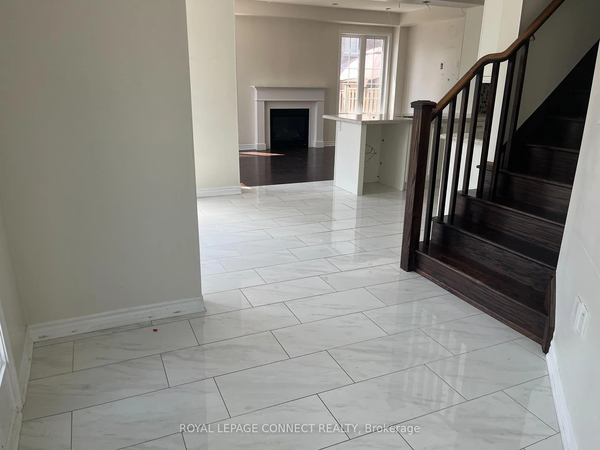 Photo 14 of 2427 Moonlight Crescent, Pickering, Rural Pickering — HOMEH