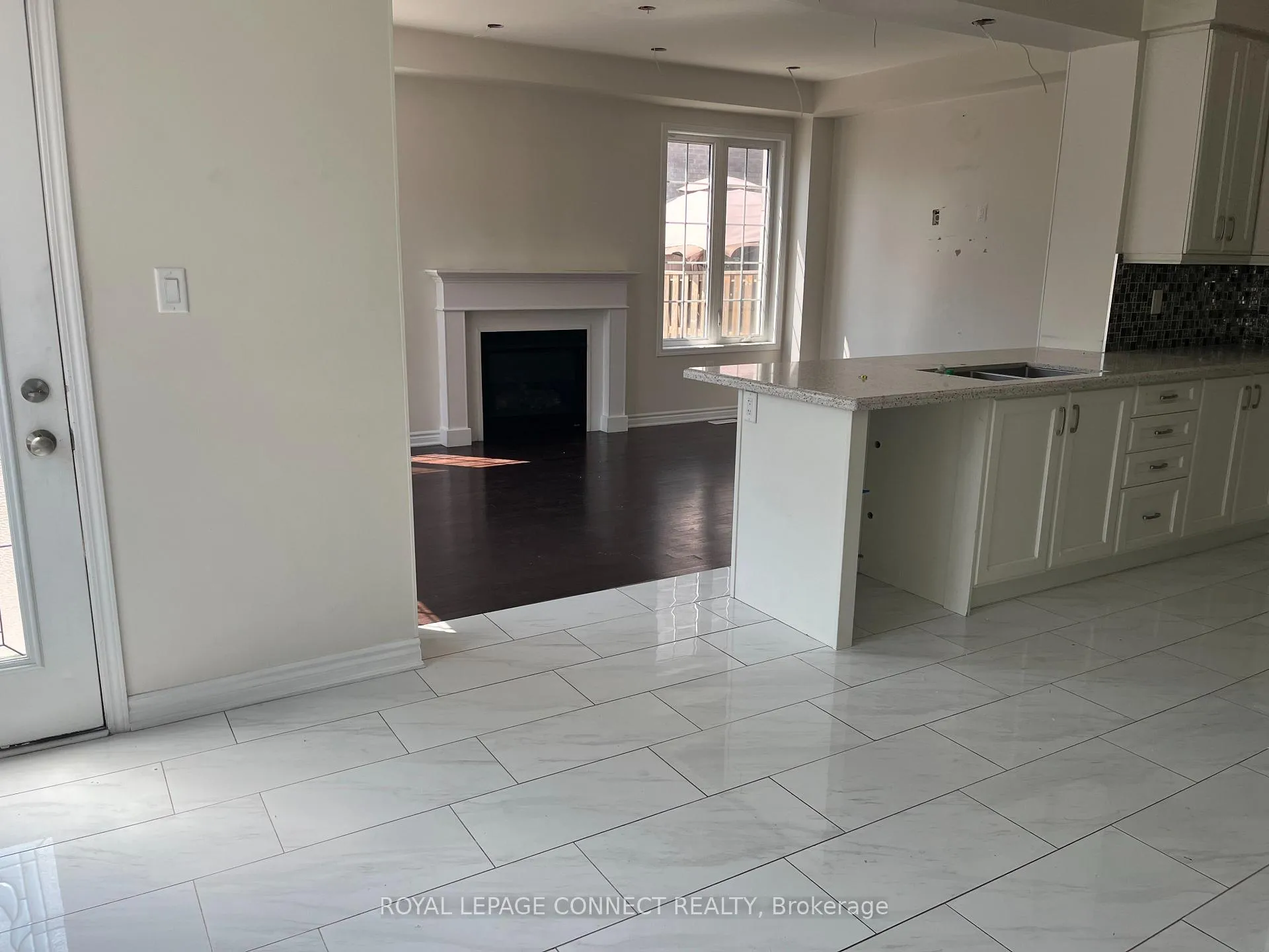 Photo 15 of 2427 Moonlight Crescent, Pickering, Rural Pickering — HOMEH