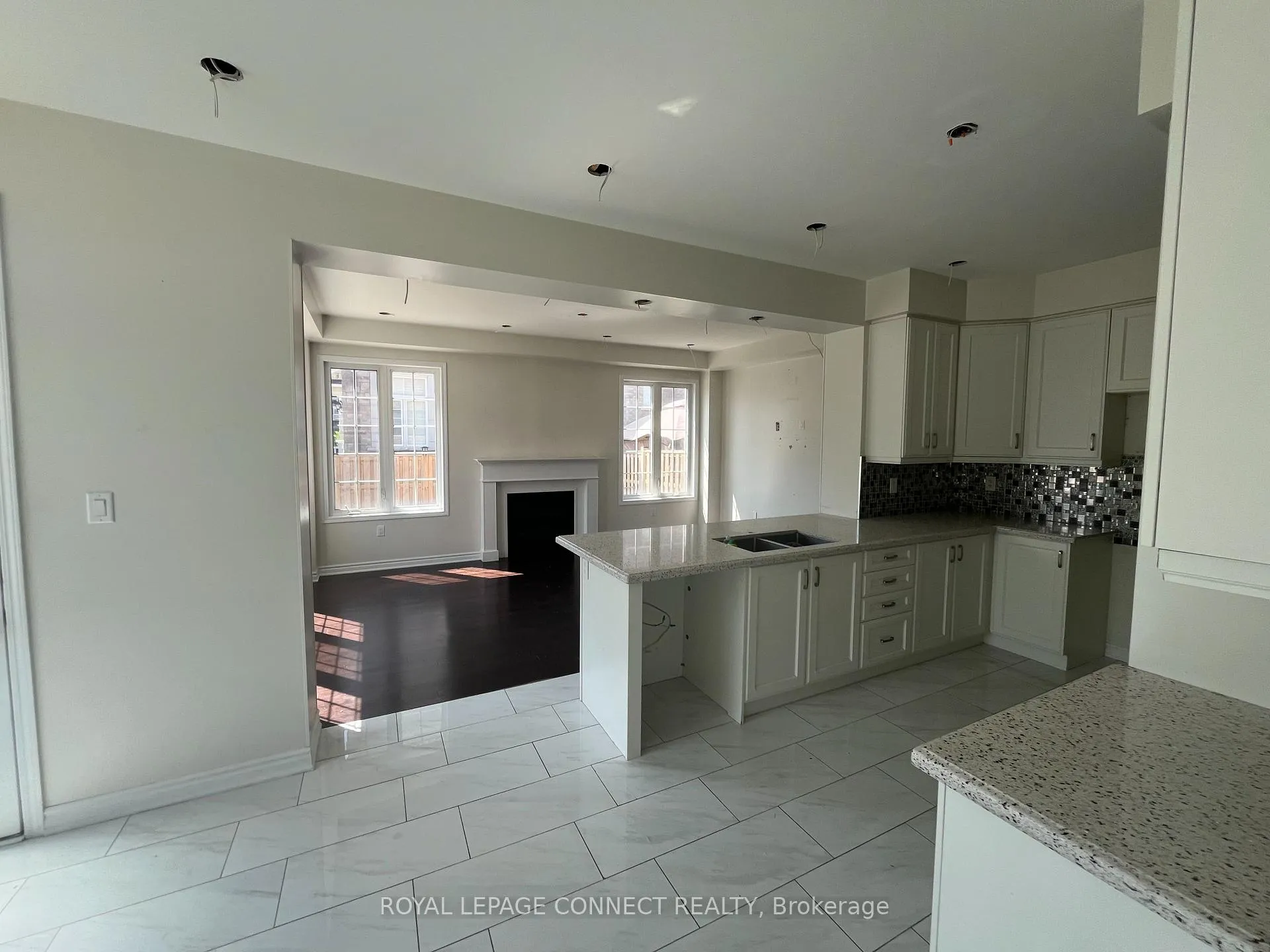 Photo 21 of 2427 Moonlight Crescent, Pickering, Rural Pickering — HOMEH