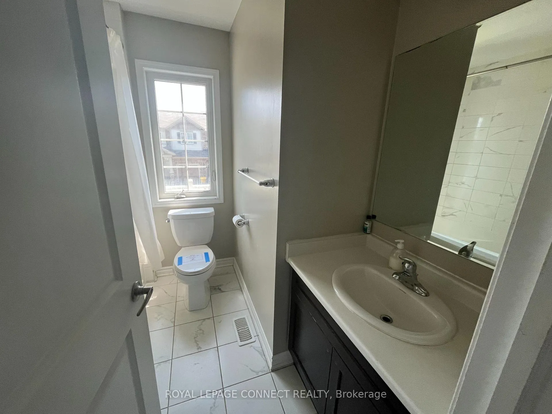 Photo 26 of 2427 Moonlight Crescent, Pickering, Rural Pickering — HOMEH