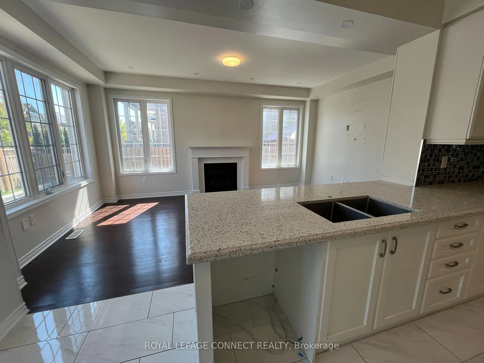 Photo 44 of 2427 Moonlight Crescent, Pickering, Rural Pickering — HOMEH