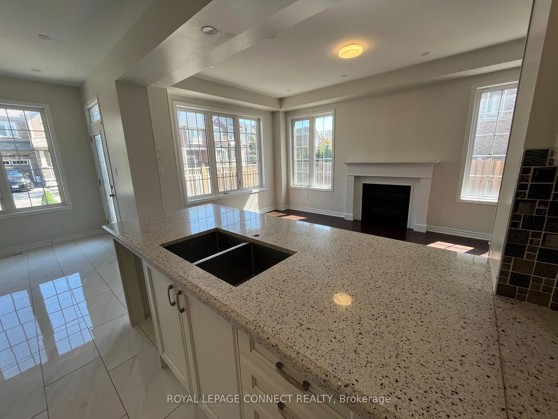 Photo 46 of 2427 Moonlight Crescent, Pickering, Rural Pickering — HOMEH