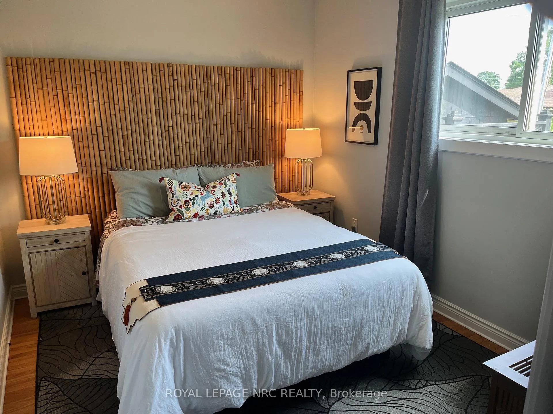 Photo 6 of 8305 Parkway Drive, Niagara Falls, Chippawa — HOMEH