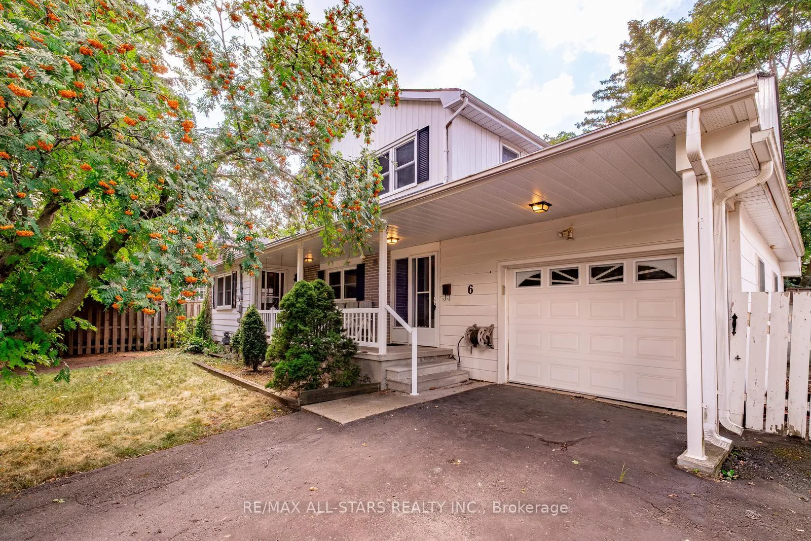 Photo 1 of 6 Elizabeth Street, Markham, Old Markham Village — HOMEH