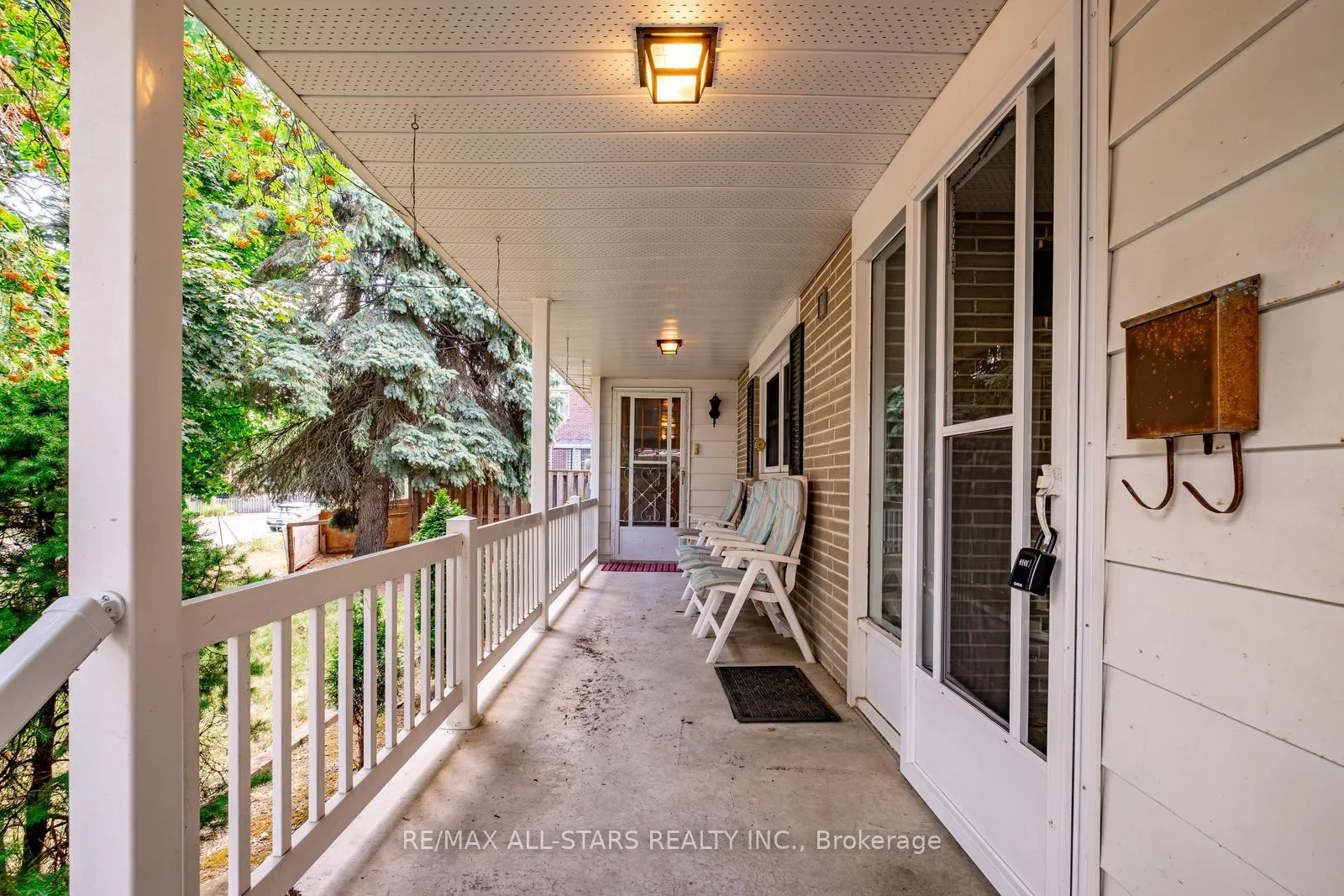 Photo 4 of 6 Elizabeth Street, Markham, Old Markham Village — HOMEH
