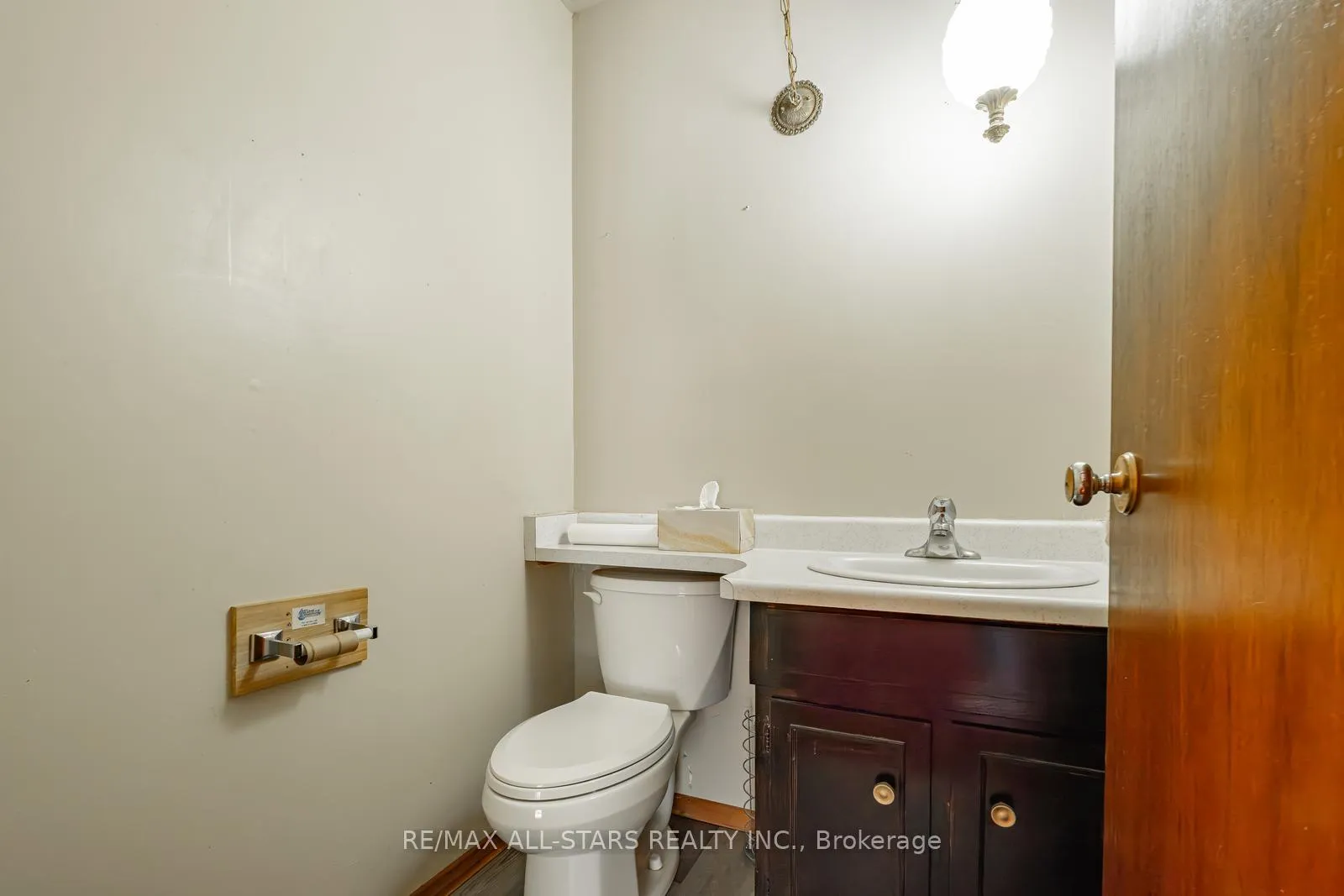 Photo 16 of 6 Elizabeth Street, Markham, Old Markham Village — HOMEH