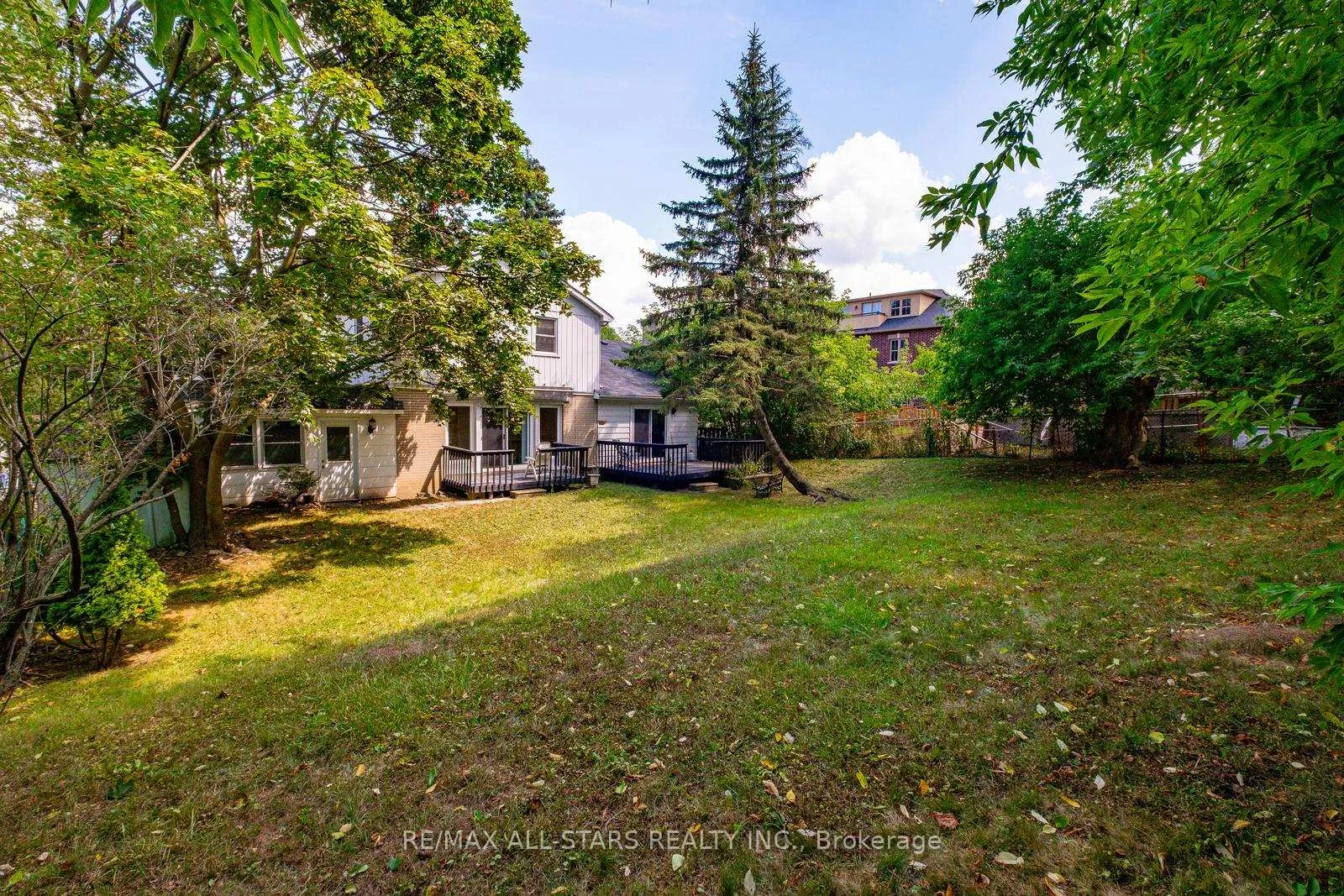 Photo 35 of 6 Elizabeth Street, Markham, Old Markham Village — HOMEH