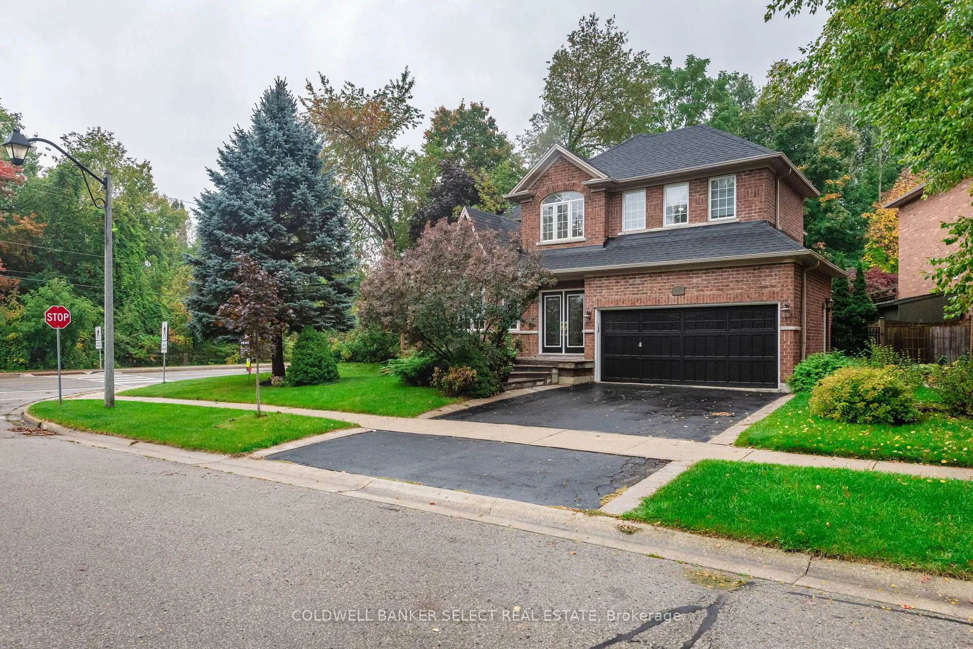 Photo 1 of 2 Putney Road, Caledon, Caledon East — HOMEH