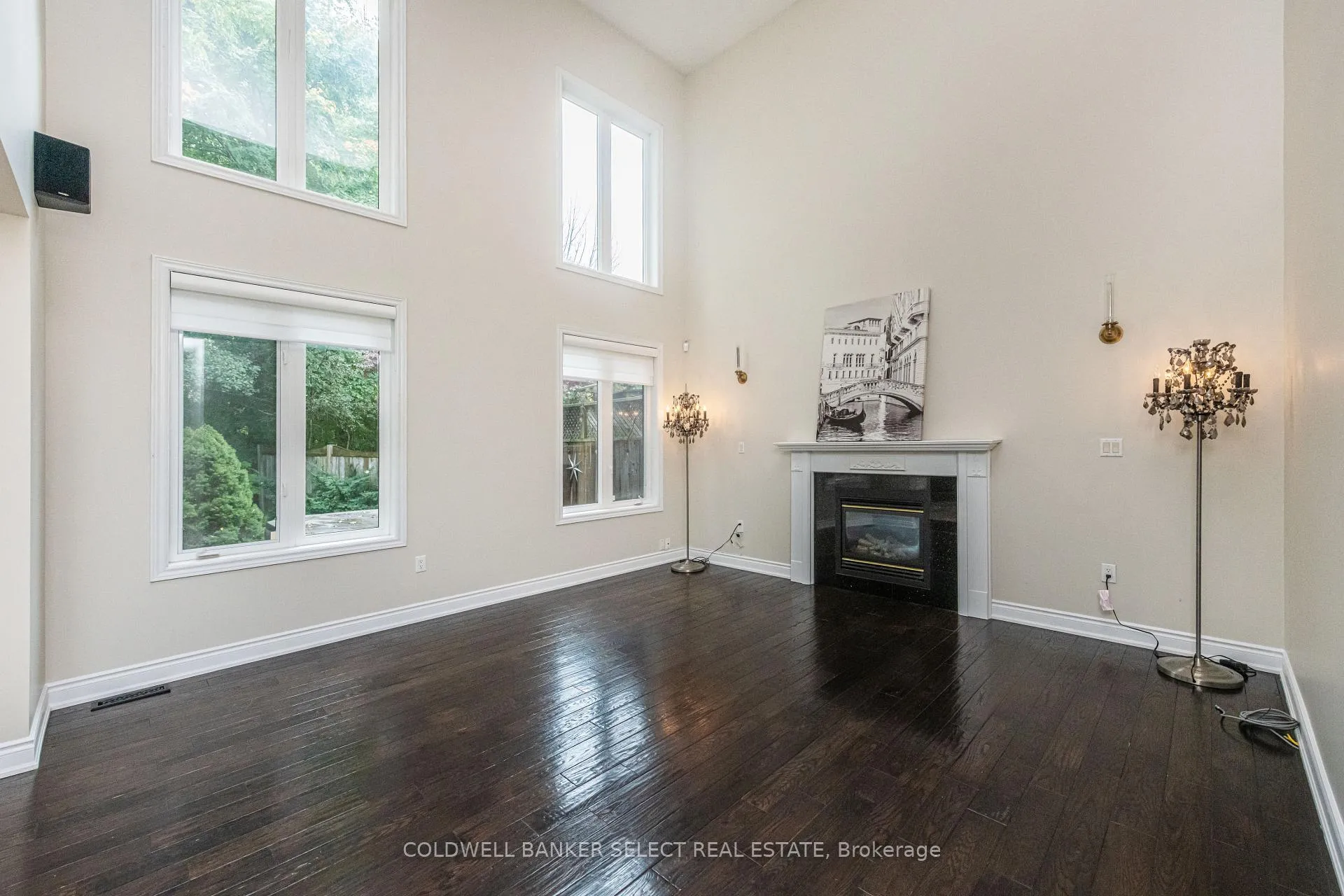 Photo 8 of 2 Putney Road, Caledon, Caledon East — HOMEH