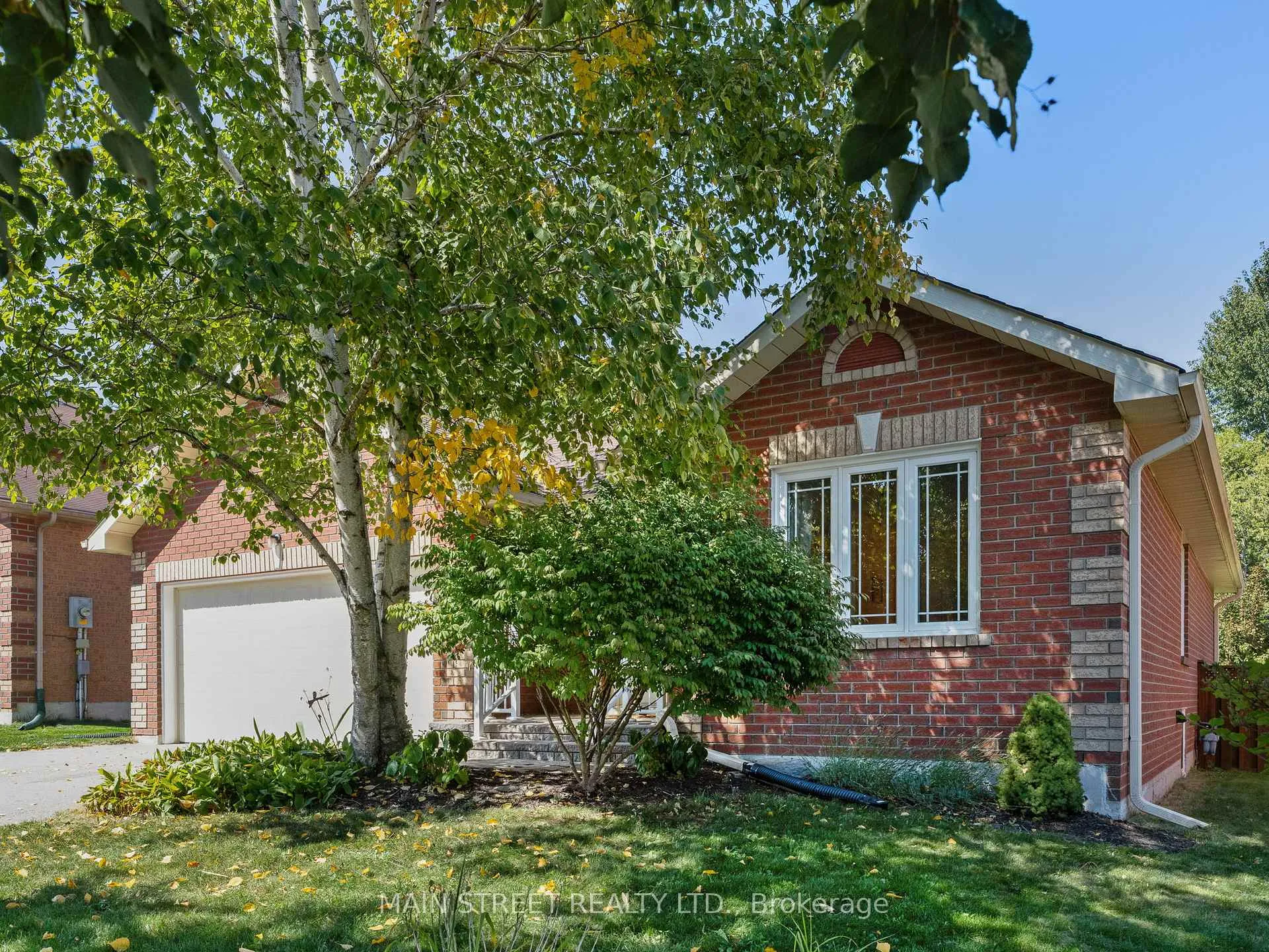 Photo 1 of 44 South Beech Street, Uxbridge — HOMEH