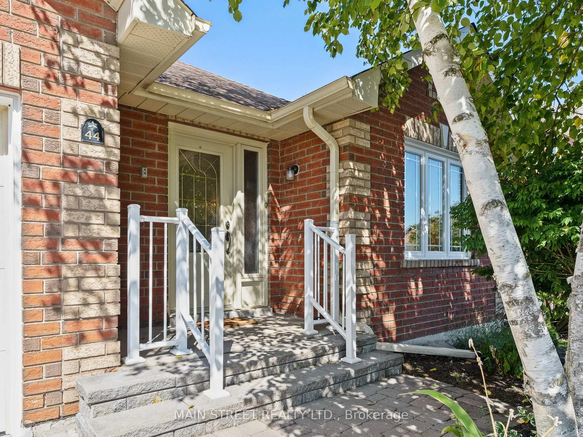 Photo 5 of 44 South Beech Street, Uxbridge — HOMEH