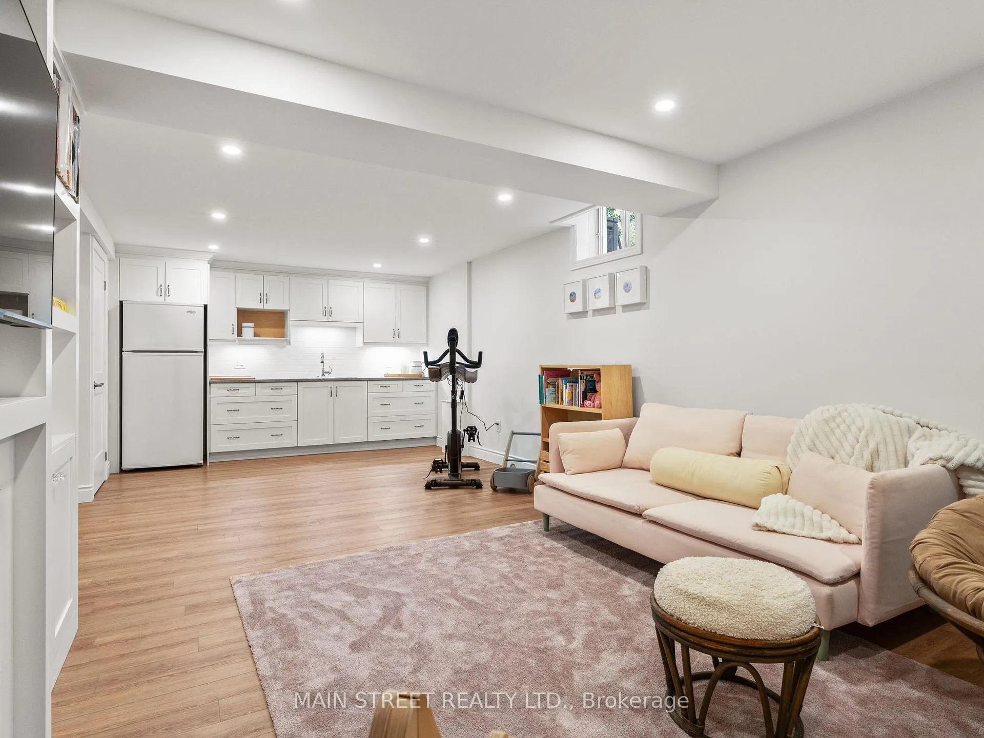 Photo 29 of 44 South Beech Street, Uxbridge — HOMEH