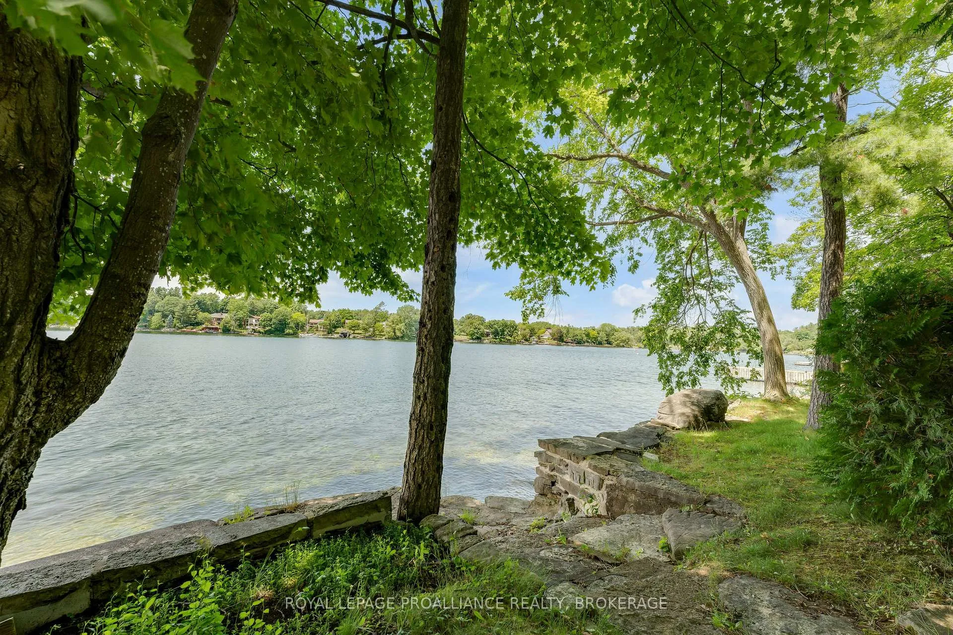 Photo 12 of 298 Nicholson Point Road, Loyalist, Lennox and Addington - South — HOMEH