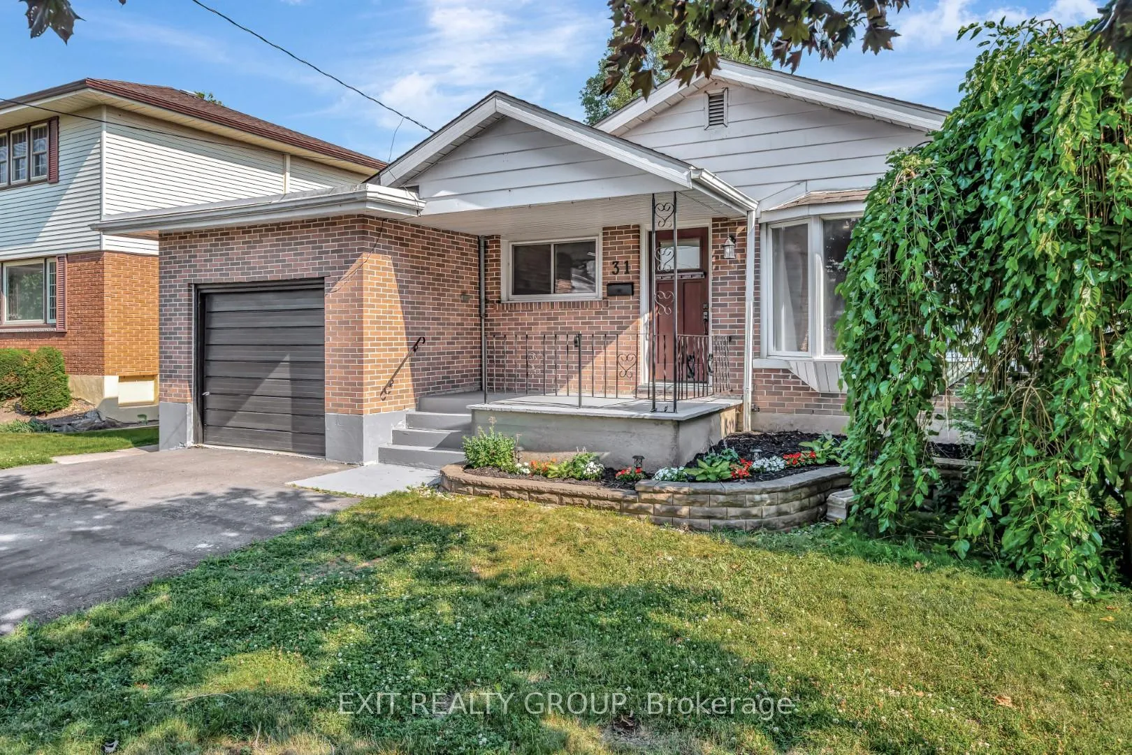 Photo 1 of 31 Plaza Square, Belleville, Belleville Ward — HOMEH