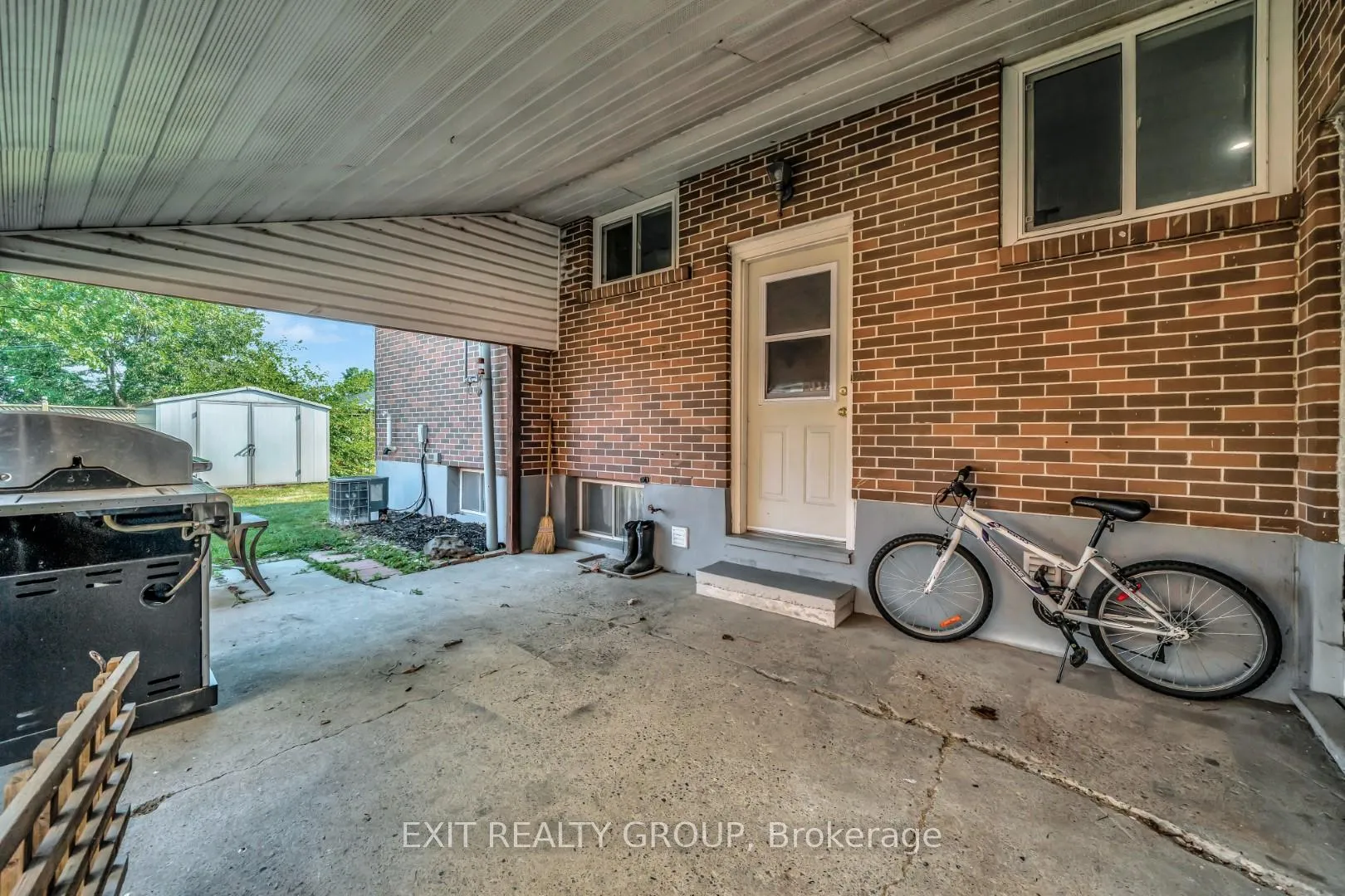 Photo 45 of 31 Plaza Square, Belleville, Belleville Ward — HOMEH