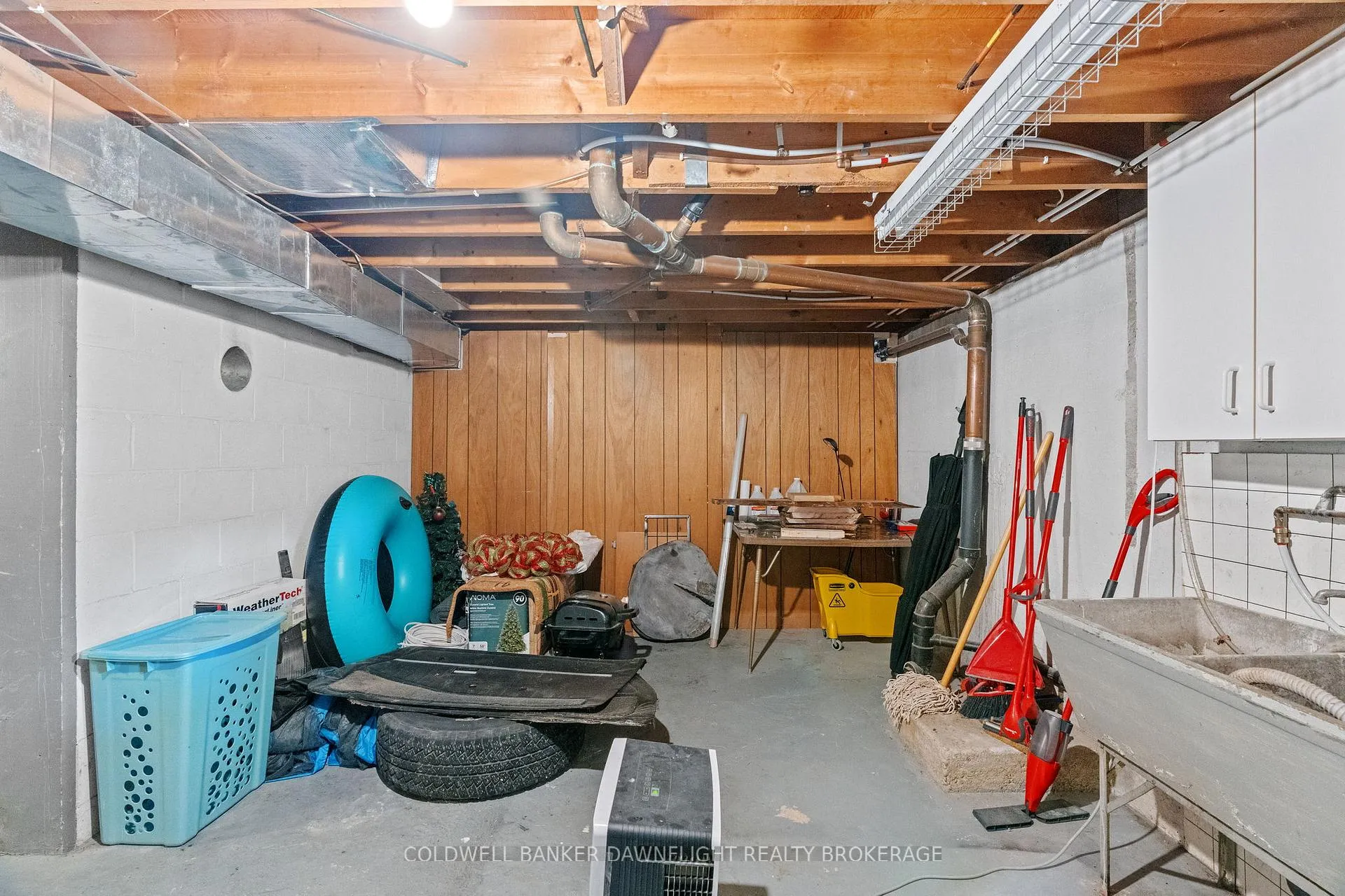 Photo 27 of 147 Sanders Street E, South Huron, Exeter — HOMEH