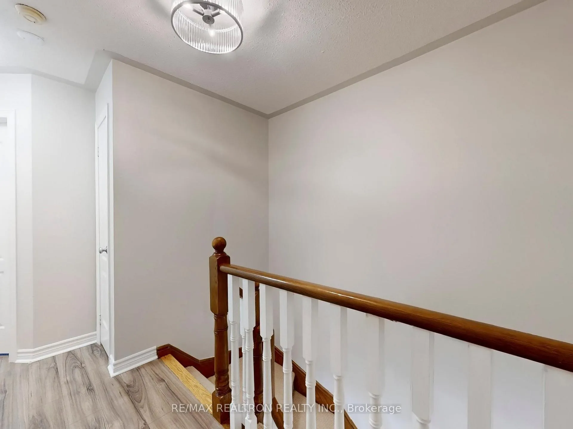 Photo 17 of 47 Joshua Boulevard, Whitby, Brooklin — HOMEH