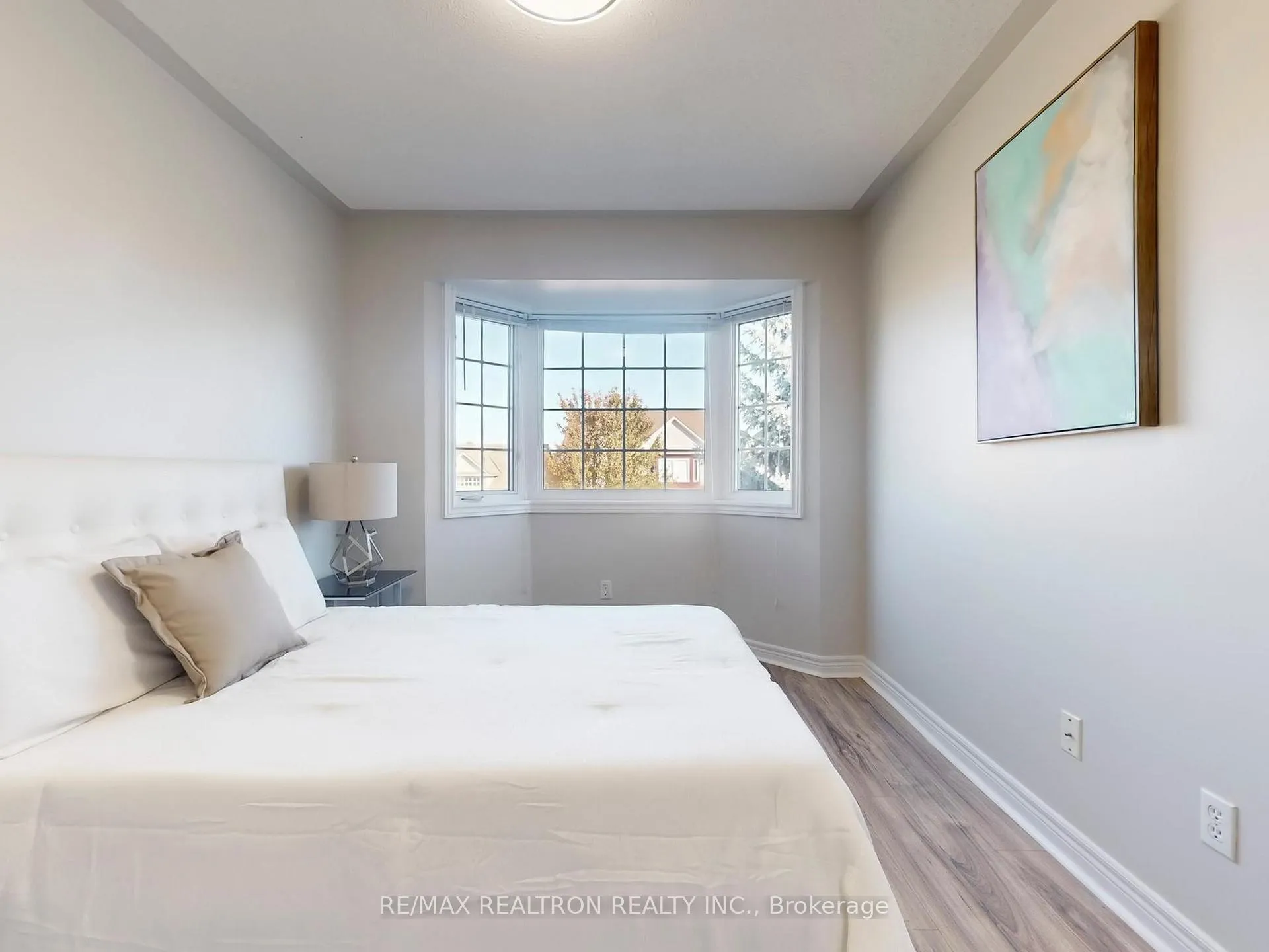 Photo 22 of 47 Joshua Boulevard, Whitby, Brooklin — HOMEH