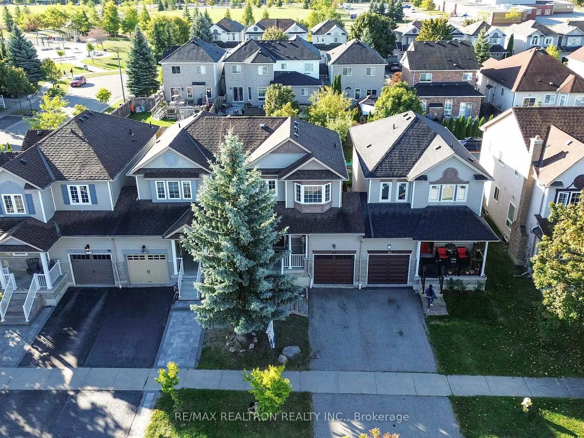 Photo 48 of 47 Joshua Boulevard, Whitby, Brooklin — HOMEH