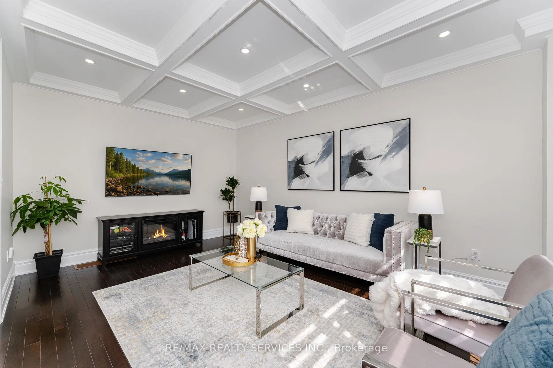 Photo 13 of 14 Dotchson Avenue, Caledon, Rural Caledon — HOMEH