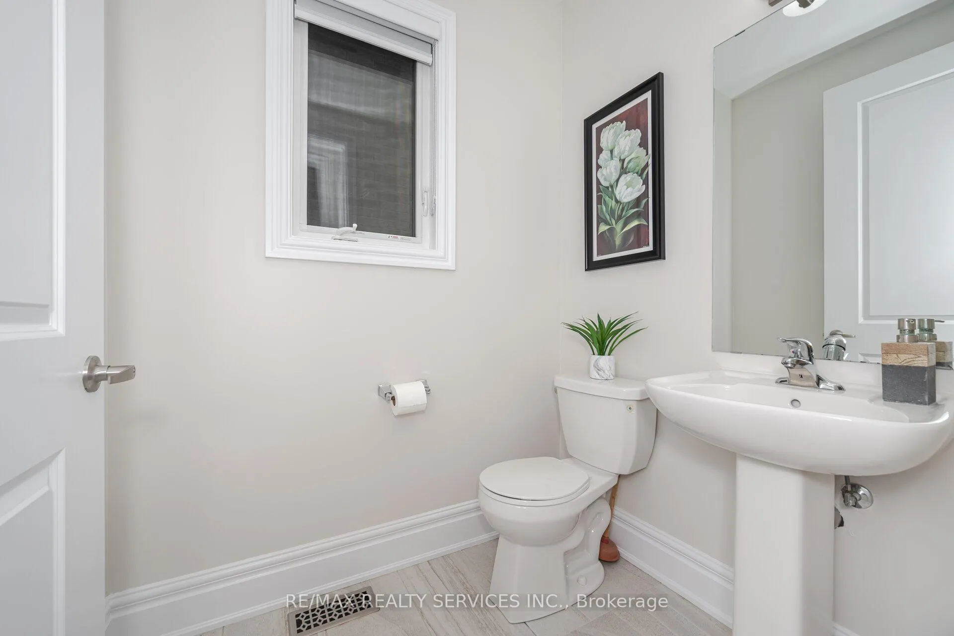 Photo 19 of 14 Dotchson Avenue, Caledon, Rural Caledon — HOMEH