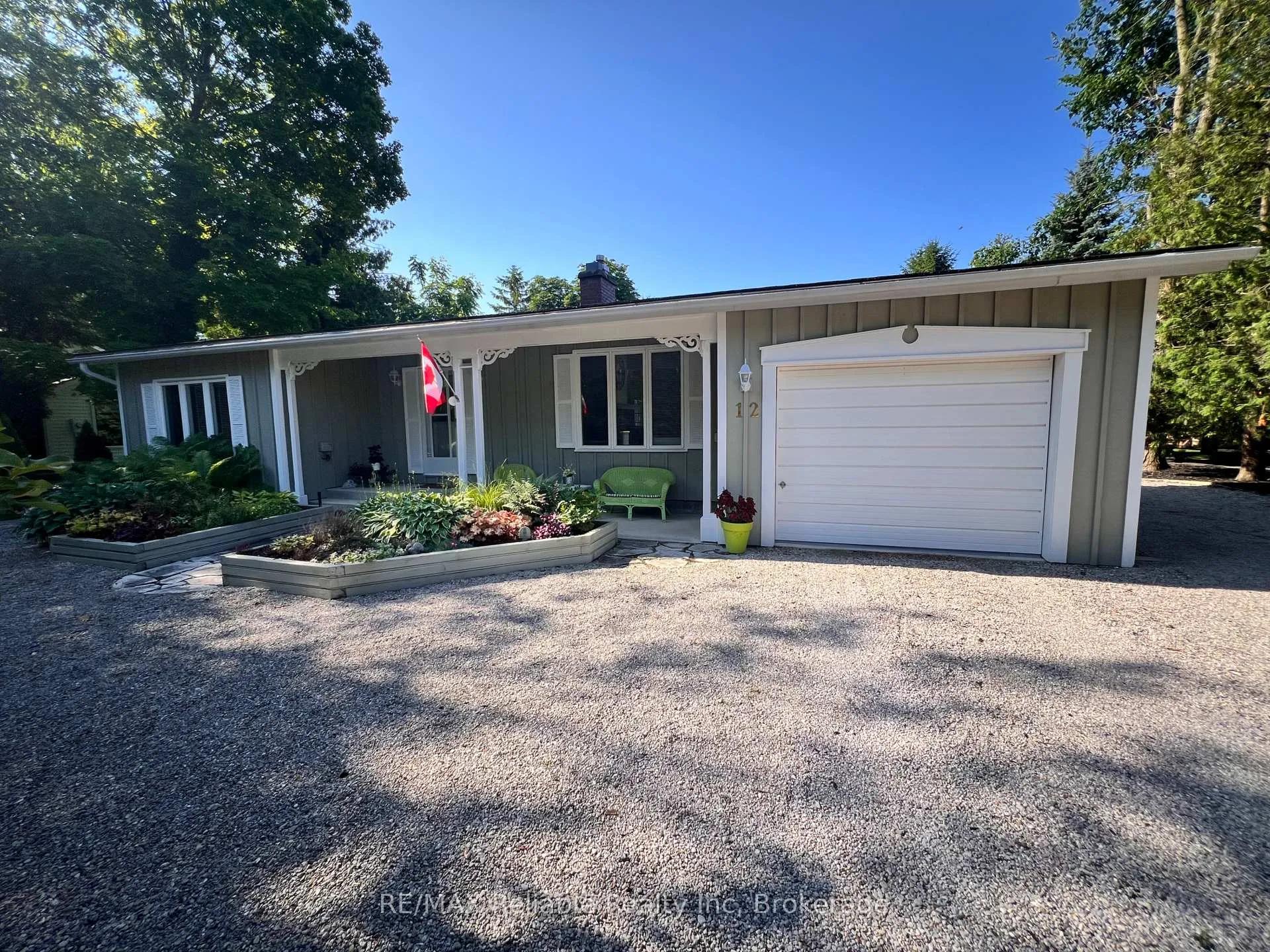 Photo 2 of 12 Victoria Street, Bluewater, Bayfield — HOMEH