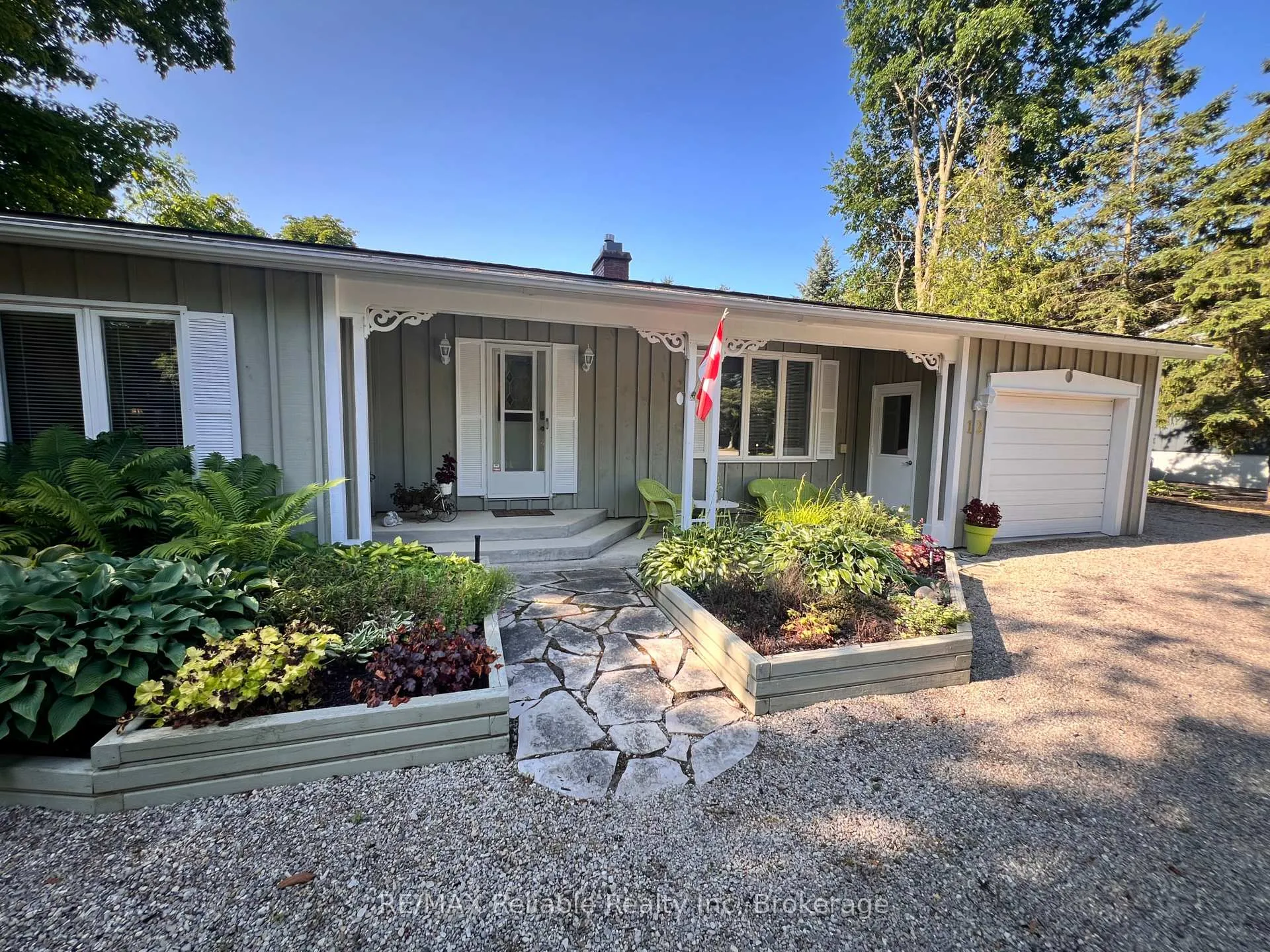 Photo 3 of 12 Victoria Street, Bluewater, Bayfield — HOMEH