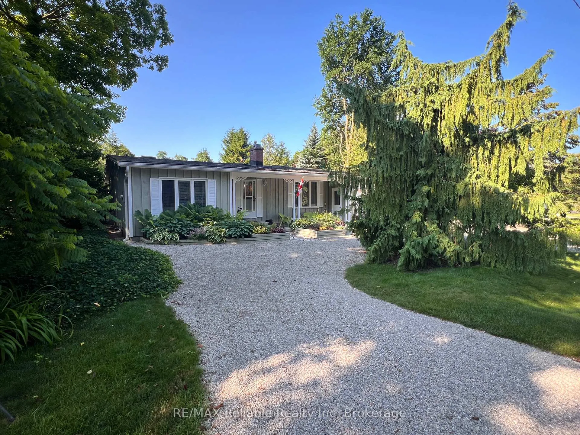 Photo 4 of 12 Victoria Street, Bluewater, Bayfield — HOMEH