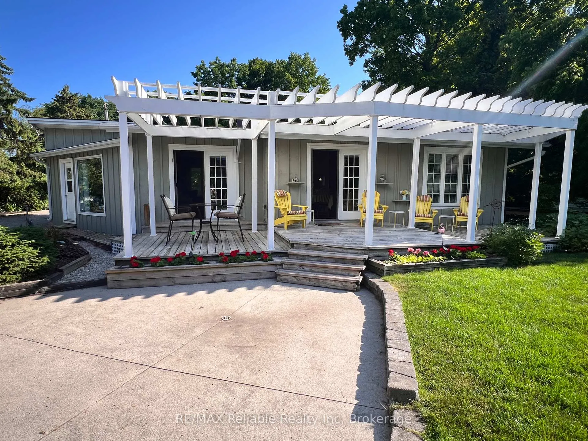 Photo 8 of 12 Victoria Street, Bluewater, Bayfield — HOMEH