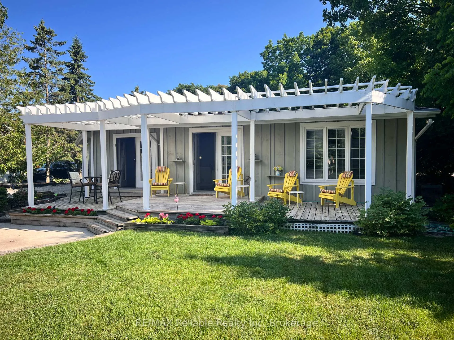 Photo 10 of 12 Victoria Street, Bluewater, Bayfield — HOMEH