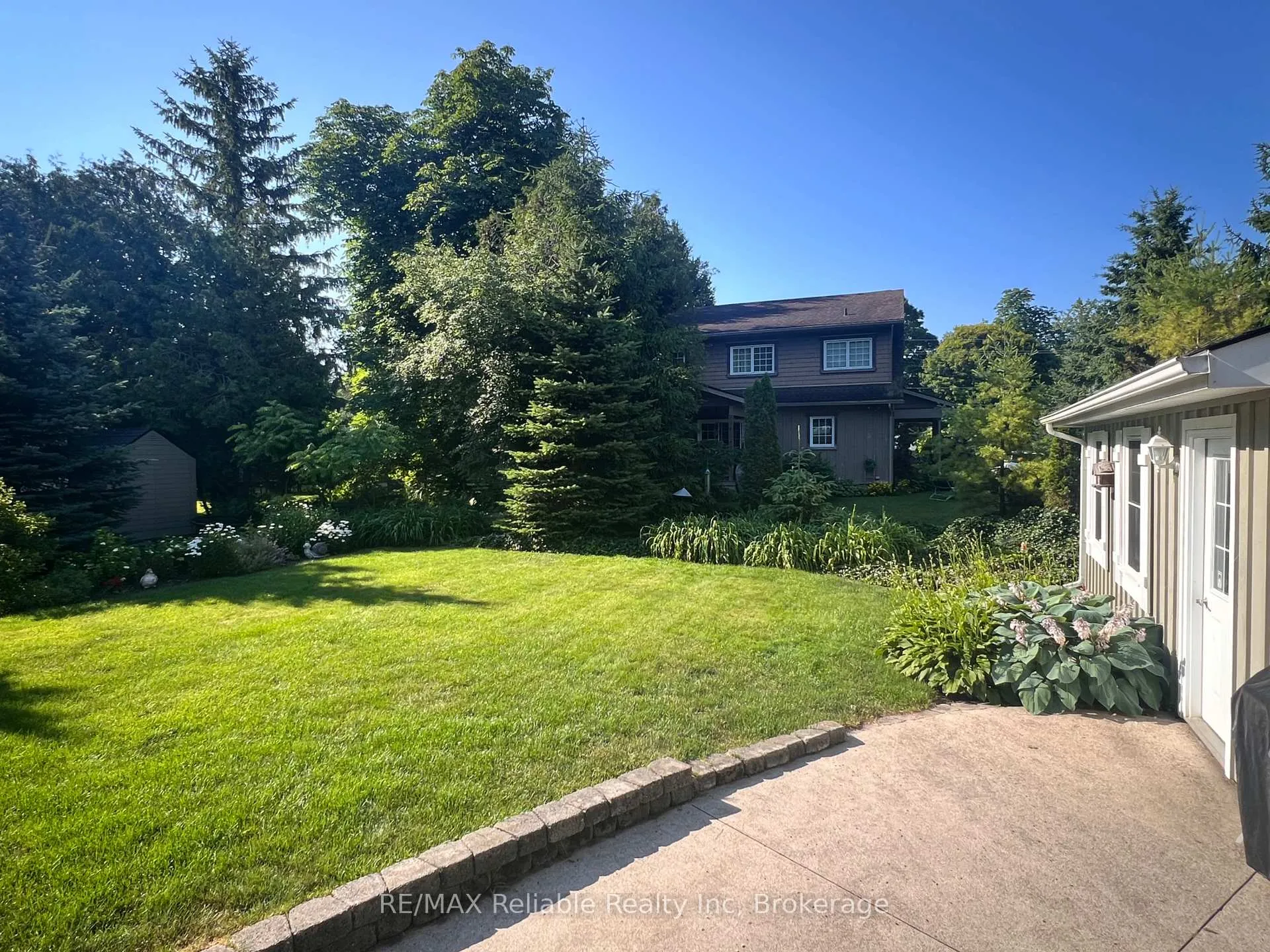 Photo 14 of 12 Victoria Street, Bluewater, Bayfield — HOMEH