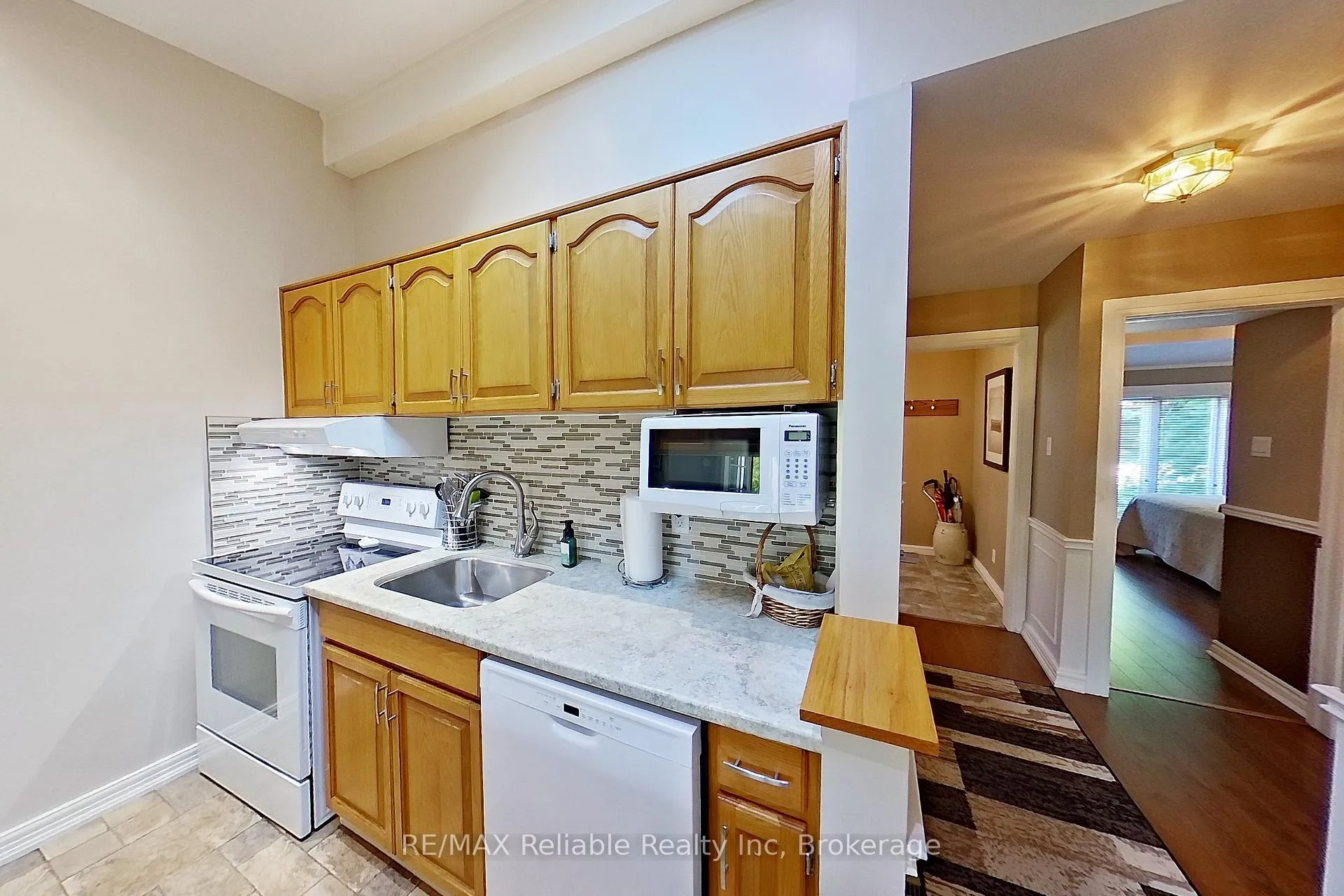 Photo 30 of 12 Victoria Street, Bluewater, Bayfield — HOMEH
