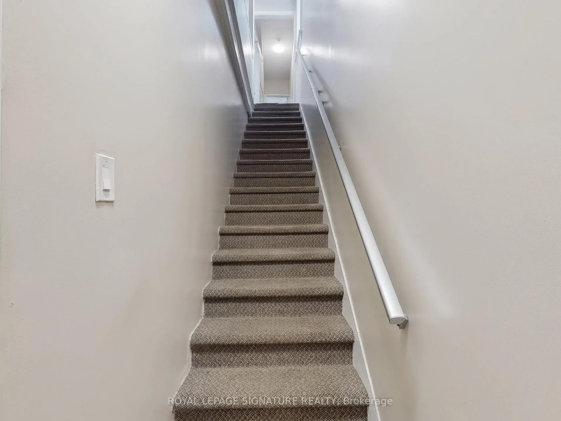 Photo 10 of 17 Austin Avenue, Toronto, South Riverdale — HOMEH
