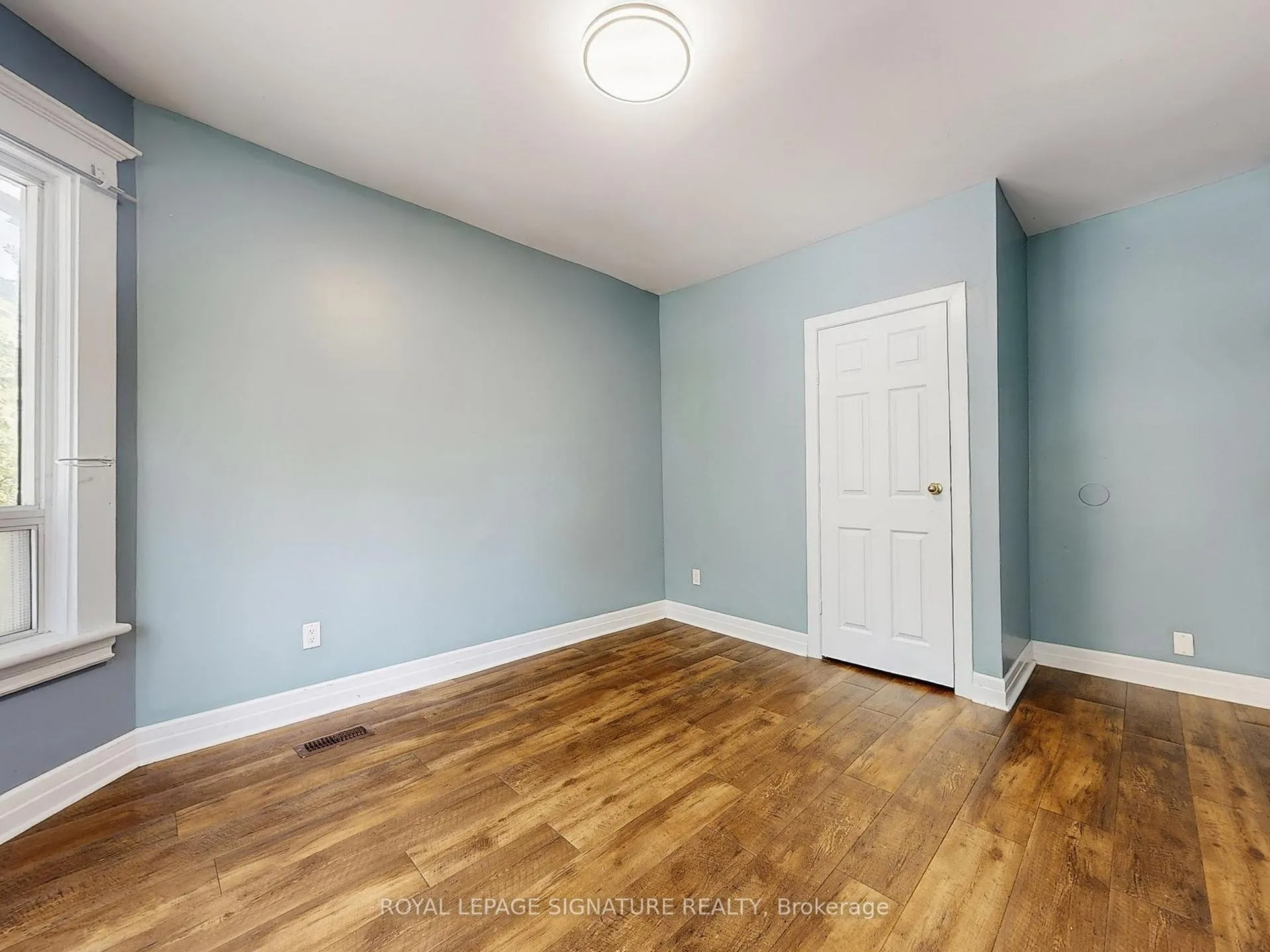Photo 12 of 17 Austin Avenue, Toronto, South Riverdale — HOMEH