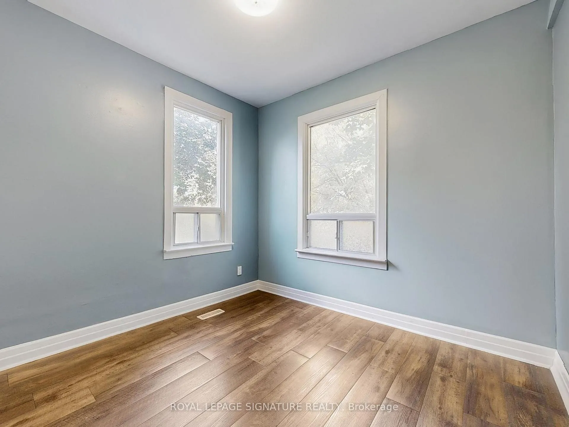 Photo 13 of 17 Austin Avenue, Toronto, South Riverdale — HOMEH